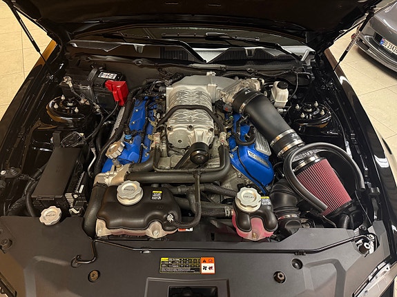 Ford Mustang 29 of 30