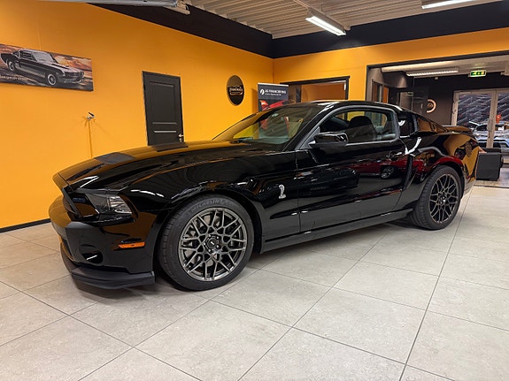 Ford Mustang 4 of 30