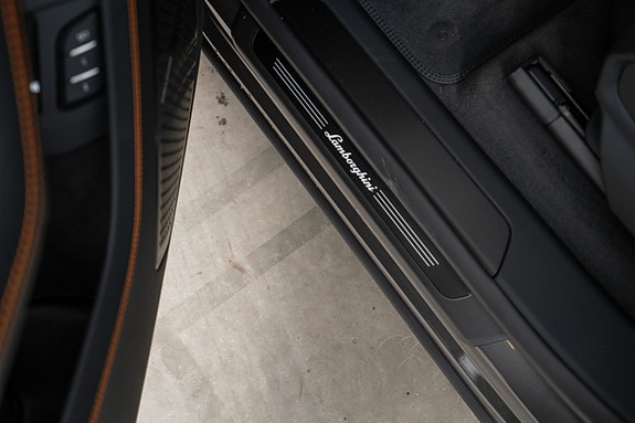 Lamborghini Urus 20 of 30