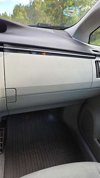 Toyota Prius 13 of 20