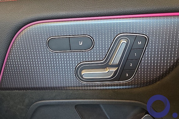 Mercedes-Benz EQA300 24 of 26