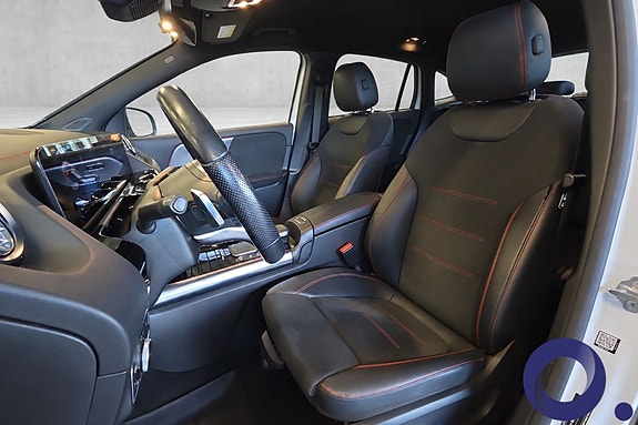 Mercedes-Benz EQA300 12 of 26