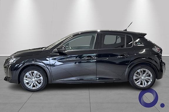 Peugeot e-208 2 of 17