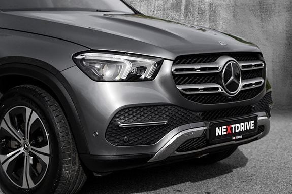 Mercedes-Benz GLE350 de 2 of 30