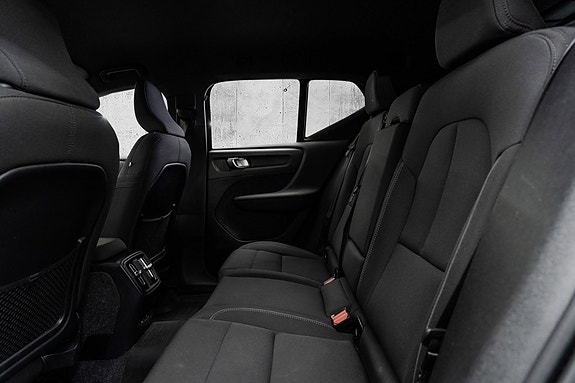 Volvo EX40 20 of 29