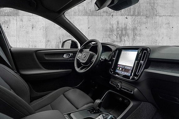 Volvo EX40 26 of 29