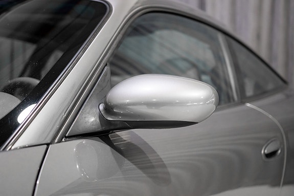 Porsche 911 13 of 30