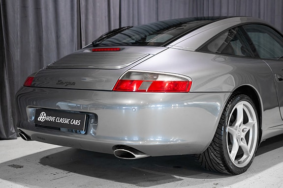 Porsche 911 15 of 30