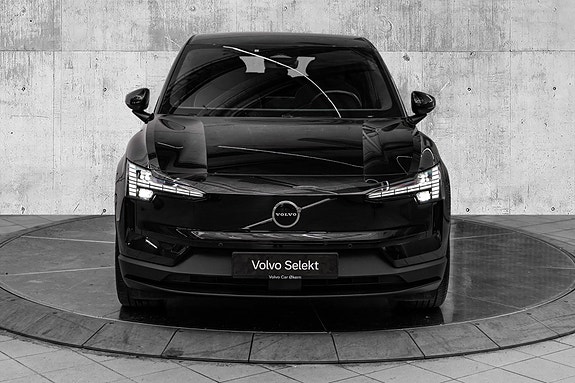 Volvo EX30 3 of 29