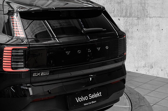 Volvo EX30 6 of 29