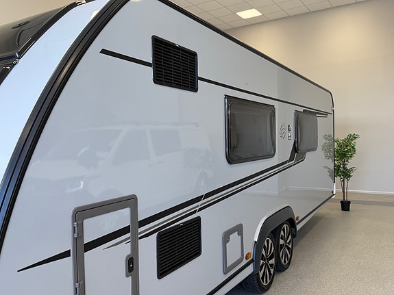 Knaus 650 PEB 60 Years / Alde / Solcelle / Dusj / TV 7 of 30