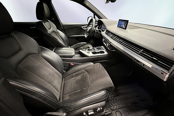 Audi Q7 16 of 23