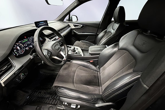 Audi Q7 10 of 23