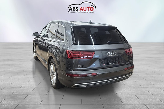 Audi Q7 7 of 23