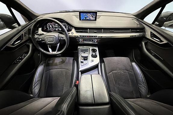 Audi Q7 18 of 23