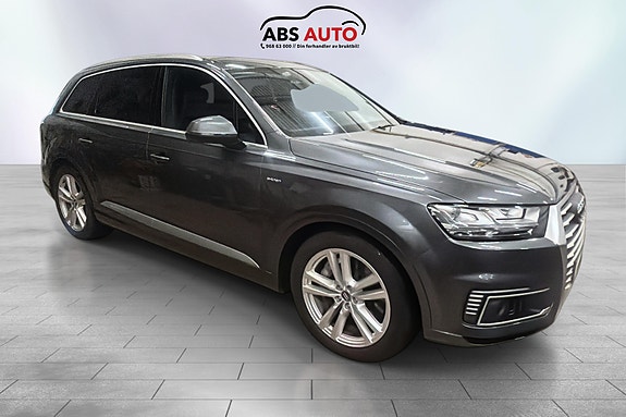 Audi Q7 4 of 23