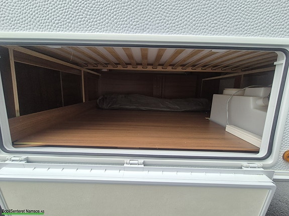Knaus 600UK/AC/Alde/2køyer 8 of 23