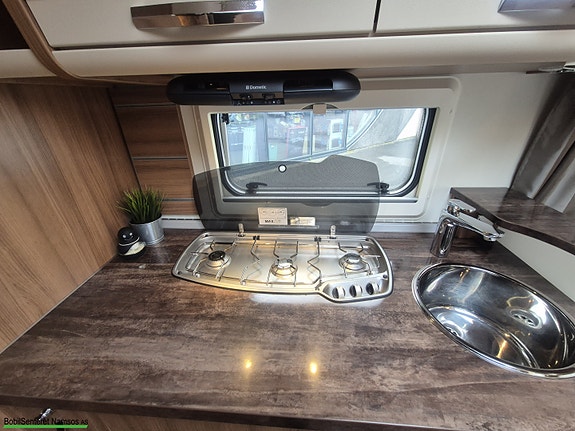 Knaus 600UK/AC/Alde/2køyer 15 of 23
