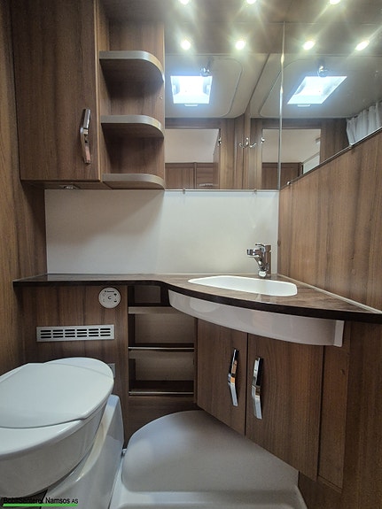 Knaus 600UK/AC/Alde/2køyer 19 of 23