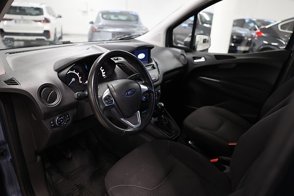 Ford Transit Courier 11 of 29
