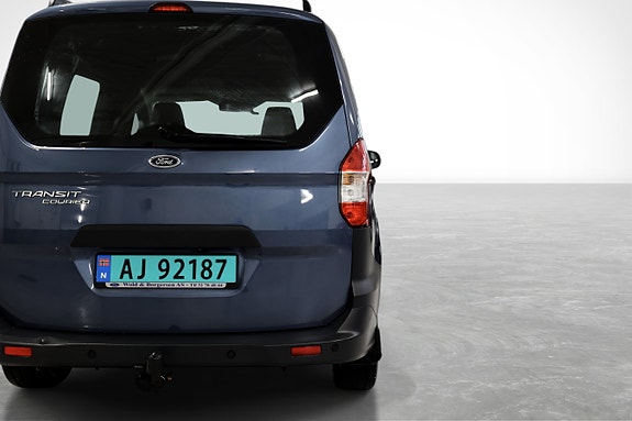 Ford Transit Courier 8 of 29