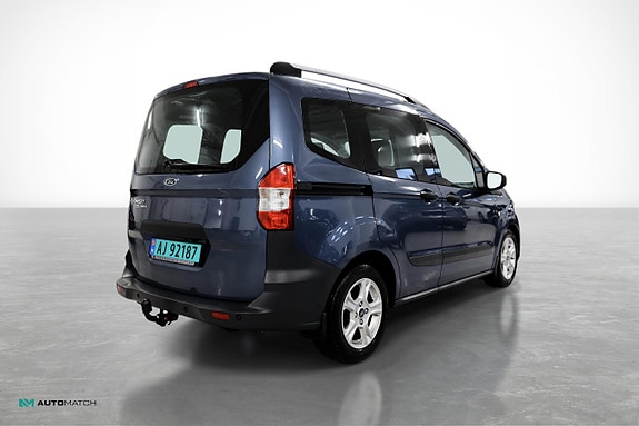 Ford Transit Courier 7 of 29