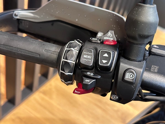 BMW R 1300 GS "Fullutstyrt" med koffertsett 11 of 11