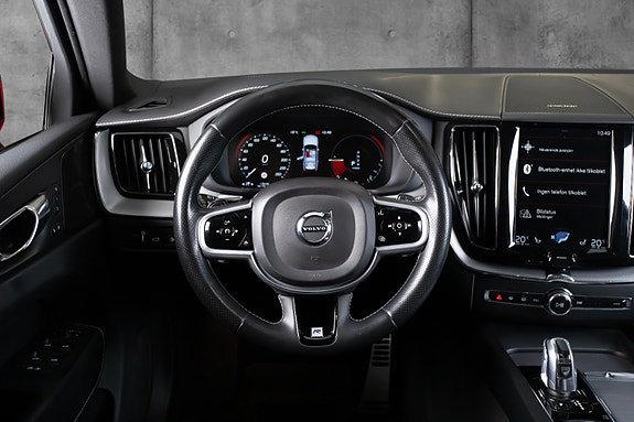 Volvo XC60 9 of 23