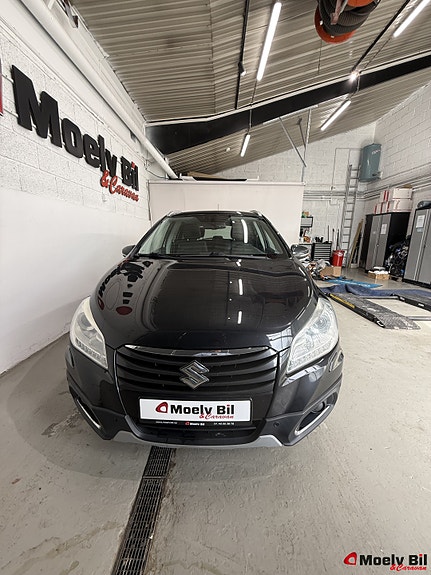 Suzuki SX4 S-Cross 2 of 15