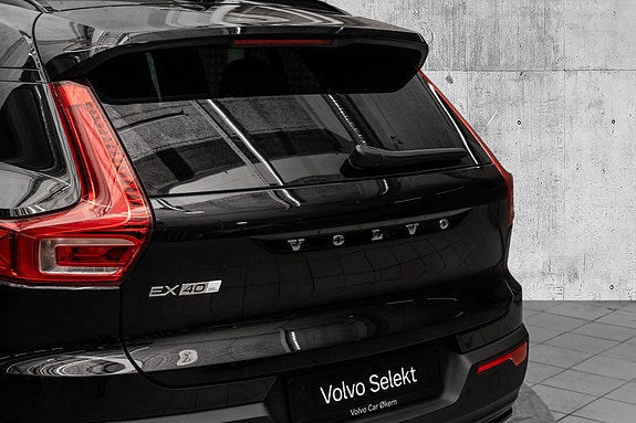 Volvo EX40 6 of 29