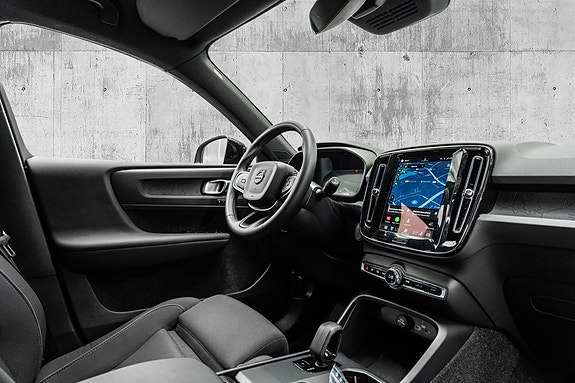 Volvo EX40 26 of 29