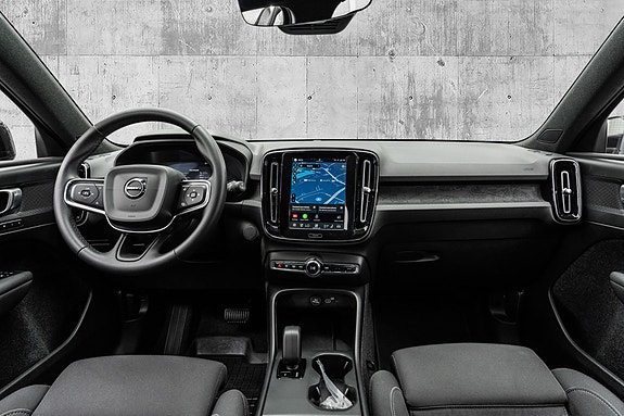 Volvo EX40 21 of 29