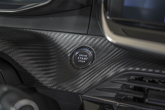 Peugeot e-208 14 of 19