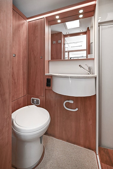 Dethleffs Trend I 7017 - MED HYDRAULISKE STØTTEBEN 25 of 30