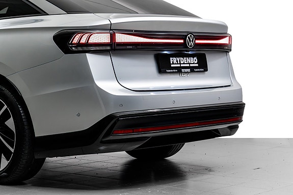 Volkswagen ID.7 8 of 30