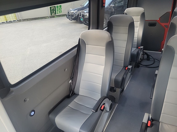Volkswagen Crafter 10 seter elektrisk 16 of 20