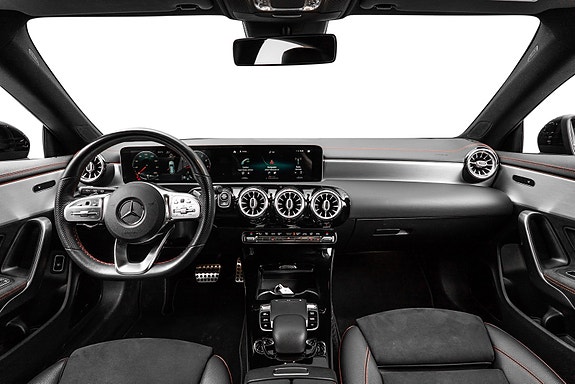 Mercedes-Benz CLA180 14 of 24