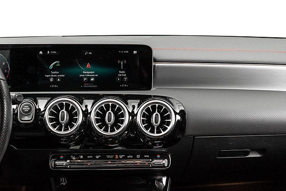 Mercedes-Benz CLA180 15 of 24