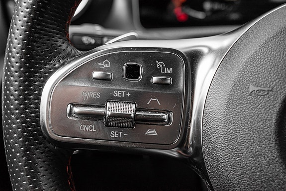 Mercedes-Benz CLA180 20 of 24