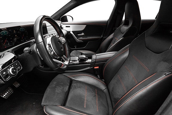 Mercedes-Benz CLA180 10 of 24