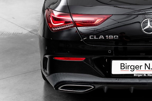 Mercedes-Benz CLA180 8 of 24