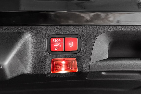 Mercedes-Benz CLA180 24 of 24