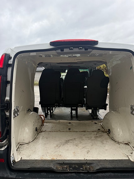 Mercedes-Benz Vito 115 16 of 23