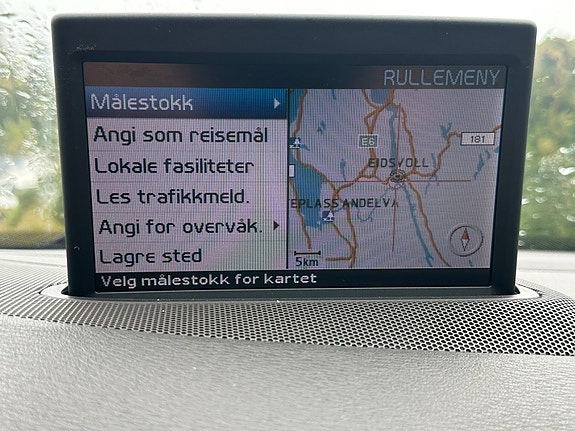 Volvo XC70 24 of 30