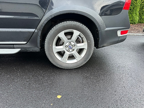 Volvo XC70 9 of 30