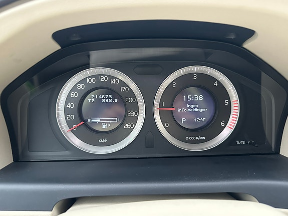 Volvo XC70 23 of 30