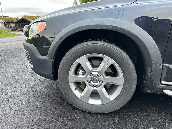 Volvo XC70 8 of 30
