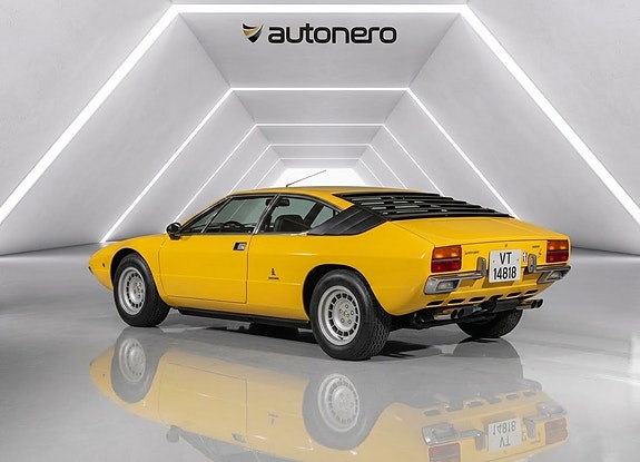 Lamborghini Urraco 2 of 2