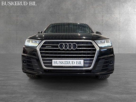 Audi Q7 10 of 27