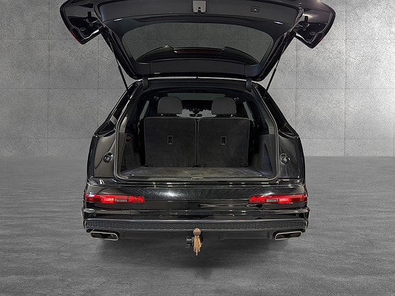 Audi Q7 4 of 27